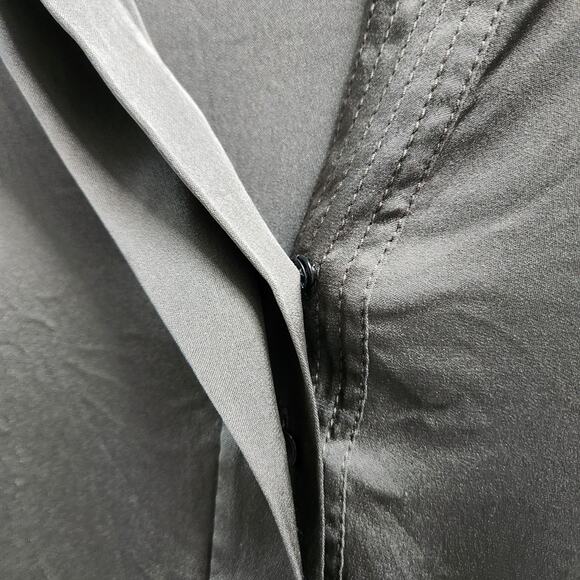 Vince Silk Shirred Drape Pullover Long Sleeve V neck Blouse in Frog - Picture 8 of 10